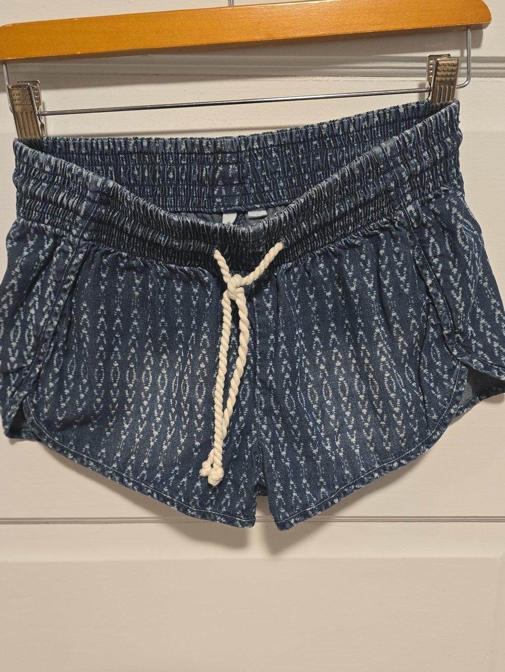 Rip Curl VintagDenim Patterned Elastic Waist Athletic Shorts with Cream Drawcord